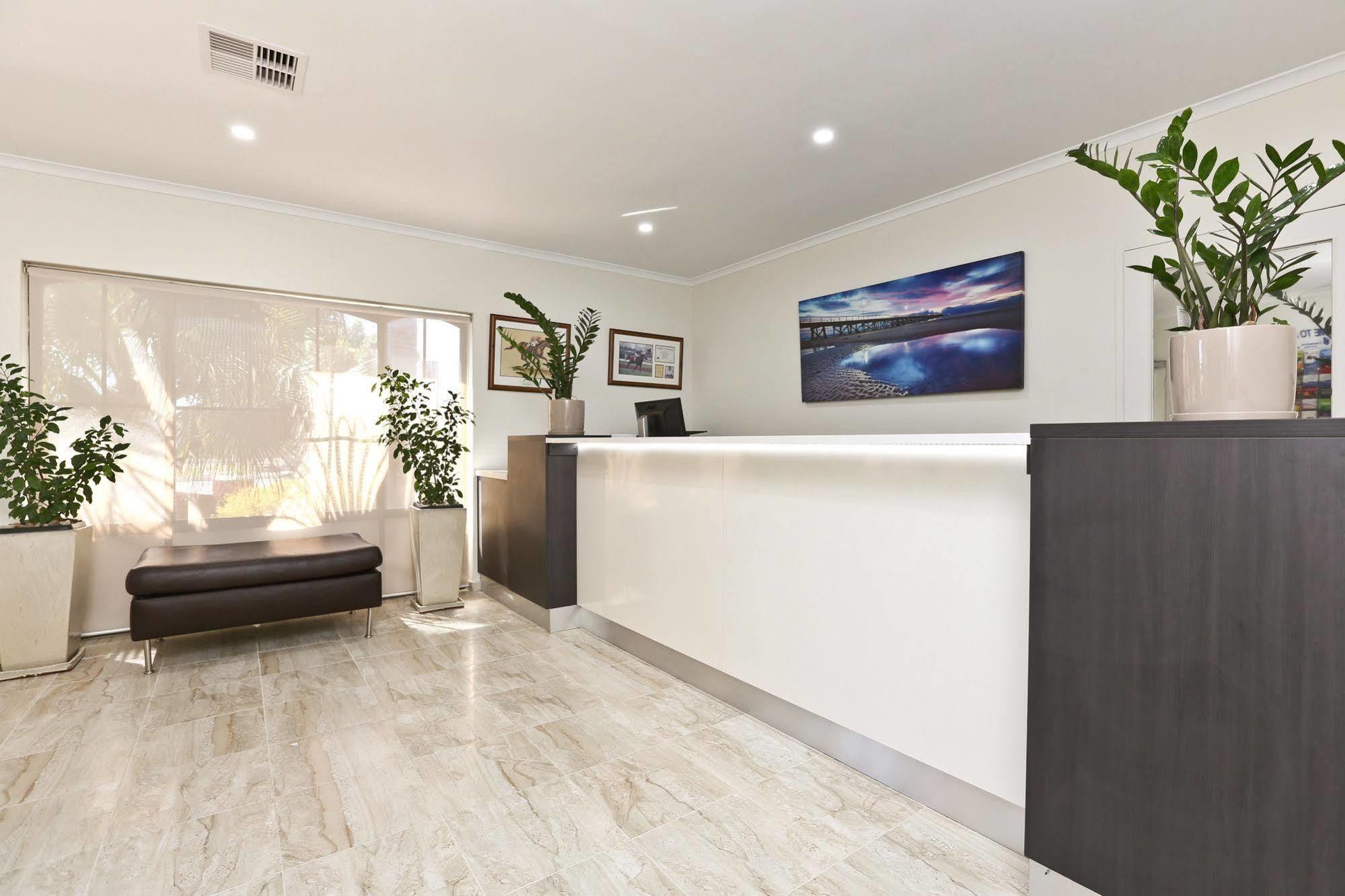 גלנלג Morphettville Motor Inn מראה חיצוני תמונה